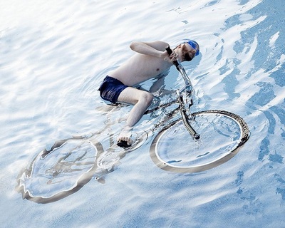 Фигурное  плаванье  на  велосипедах