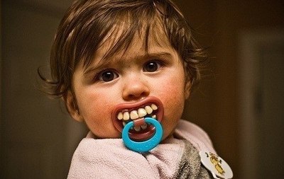 Если  папа-стоматолог, не надо ждать, когда прорежутся!