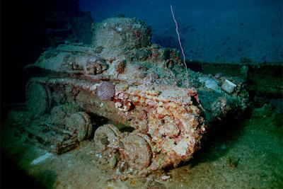 Подводно-танковые войска в засаде уже 70 лет.