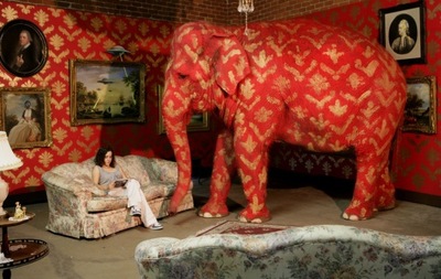 Слона - то я и не приметил!