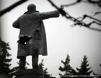 Скульптор показал, каких масштабов был пидаром Ленин.