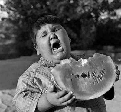 Гайдар в детстве очень любил кушать арбузы