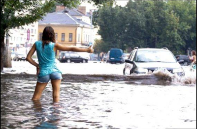 Таня повзрослела,но мячик ей так и не достали