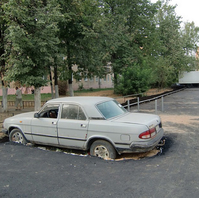 Российский автопром: даже земля ЭТО не держит! 