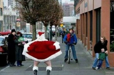Начальная фраза: "Голландский Дед Мороз" не добита, а проиллюстрирована 