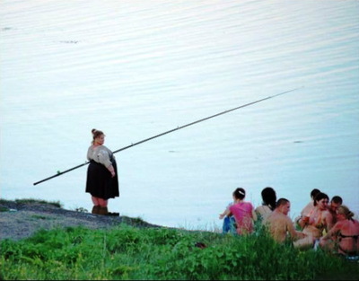 Когда рыбака видно издалека.