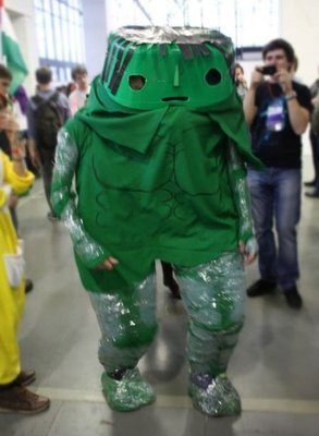 А этот карнавальный костюм на тему эмблемы Android поучил приз зрительских бугага