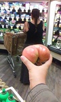Эй, с корзиной - шевели помидорами!
