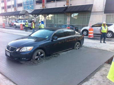 Новый Lexus Tarantula. При отсутствии парковочного места он сам себя зарывает.