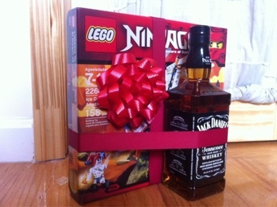 Новый LEGO конструктор + виски!
"Lego Daniels" - с нами планы на выходные построить гораздо проще!