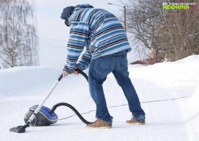 Мэрия закупила несколько единиц новой снегоуборочной техники на сумму 32 млн. рублей.